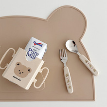 ins韩系儿童牛奶杯托防挤压盒宝宝喝牛奶防溢防洒果汁盒防挤压套