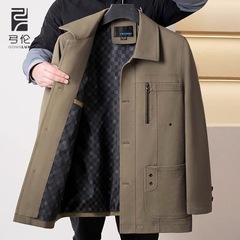 父と秋の純綿のコートの男性の中高年のジャケットの紳士服の中年のジャケットの老人の上着はおじいさんの服を着ます。