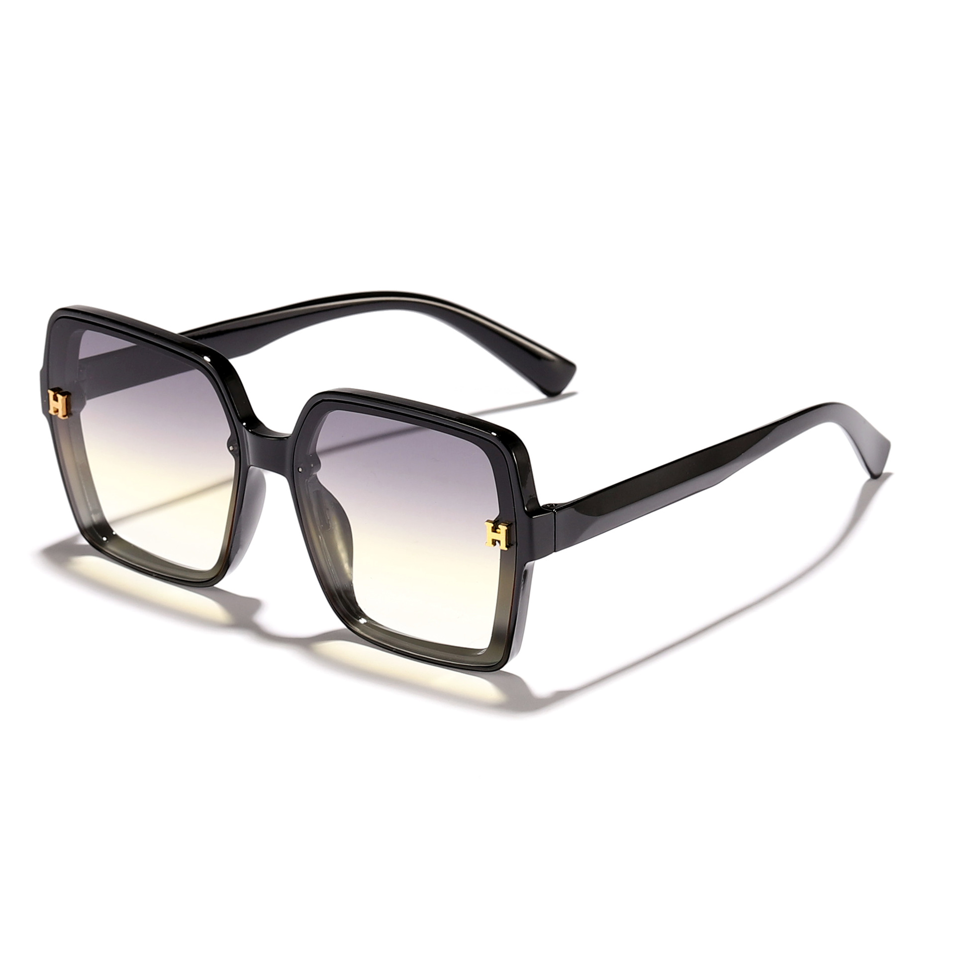 2024 nuevas gafas de sol anti-ultravioleta de marco generoso retro, accesorios de letras de sentido avanzado, gafas de sol imprescindibles para disparos callejeros de moda