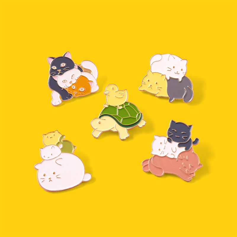Cartoon Style Cat Alloy Stoving Varnish Brooches display picture 4