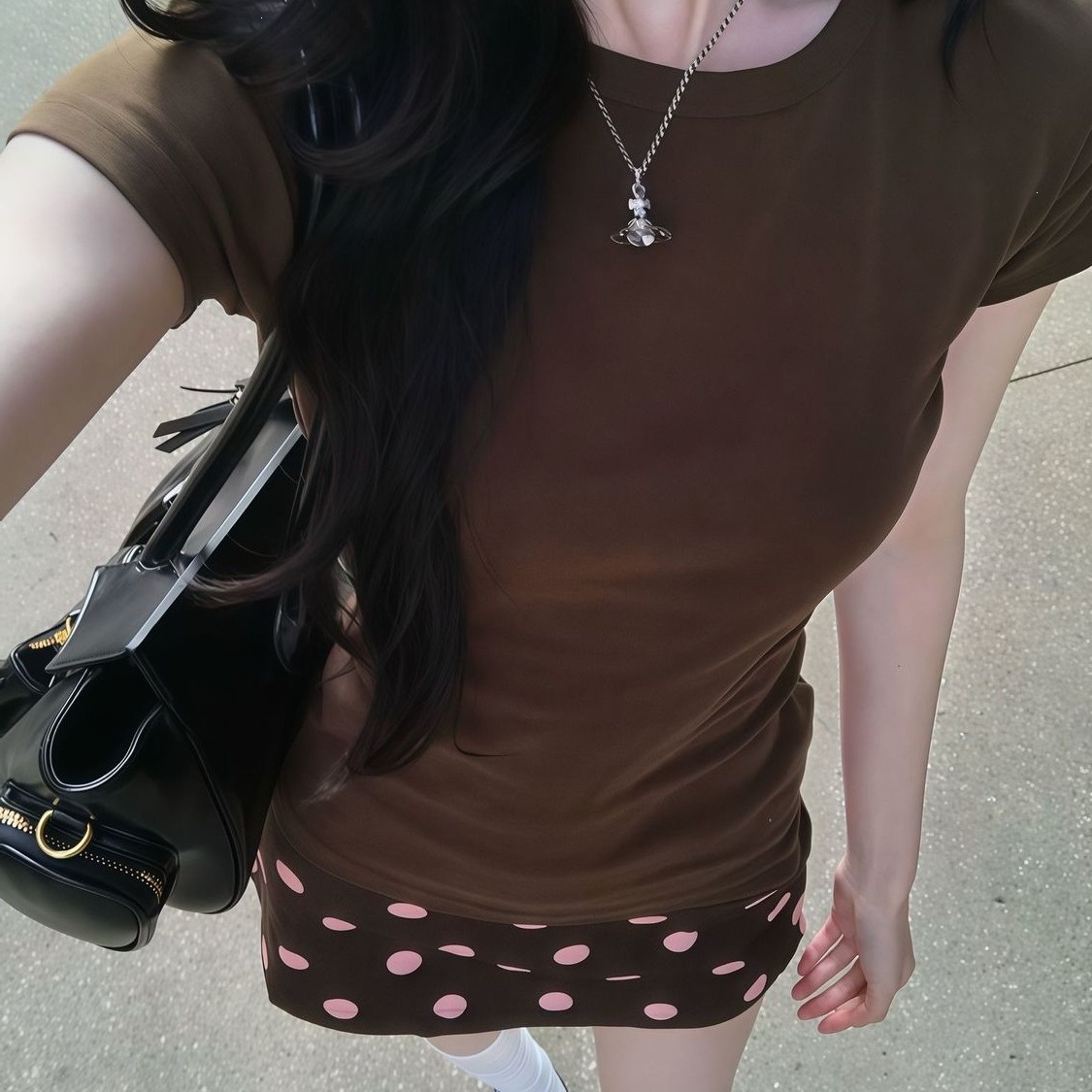 韩系复古辣妹正肩上衣女夏季新款时尚穿搭高腰波点包臀短裙两件套