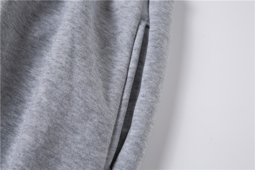 2024 Nuevo jersey de color sólido Conjunto de suéter deportivo Sudadera con capucha de lana de moda para hombres_voghion.com