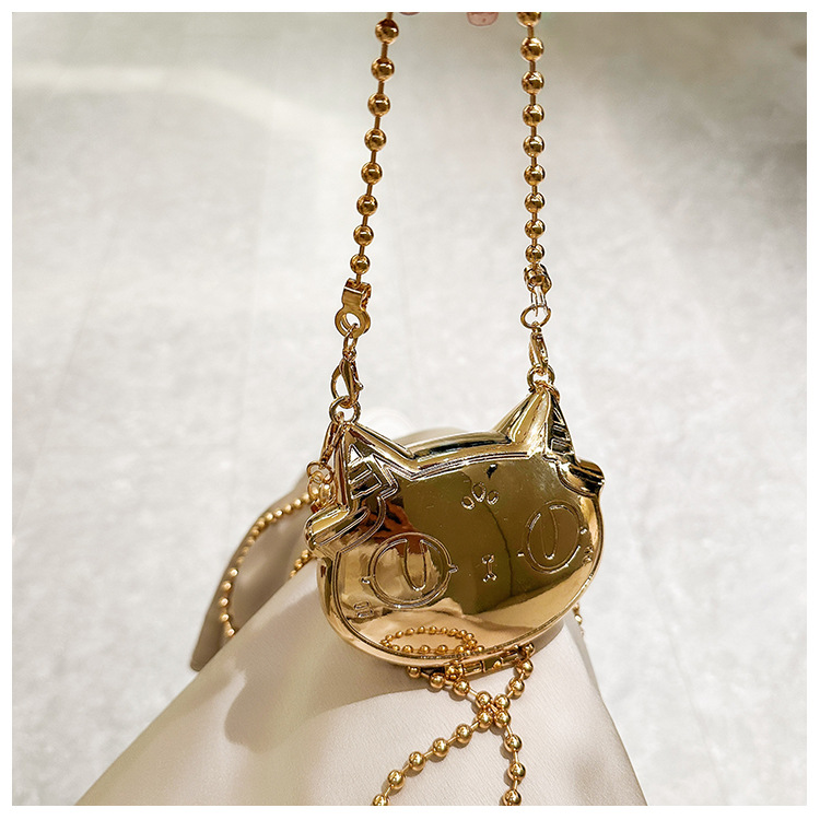 Cartoonish, mini and cute zinc alloy small bag for women, 2025 new style, stylish single-shoulder bag, crossbody chain and metal undefined