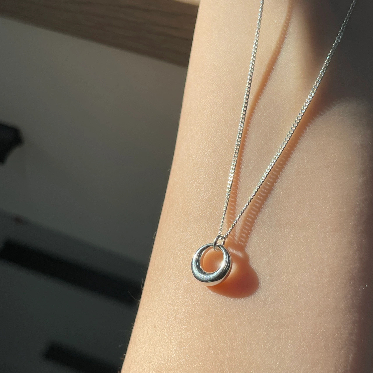 Kreis Anhänger Halskette Schmuck Kreis Charm Geometrische Halskette_voghion.com