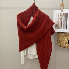 高级感秋冬季纯色针织麻花边三角披肩女气质外搭旅游拍照保暖围巾