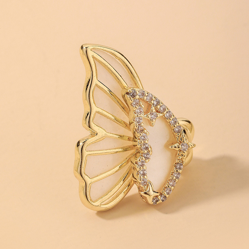 Wholesale Fashion Gold Electroplating Rhinestone Shell Butterfly Stud Earrings Nihaojewelry display picture 5