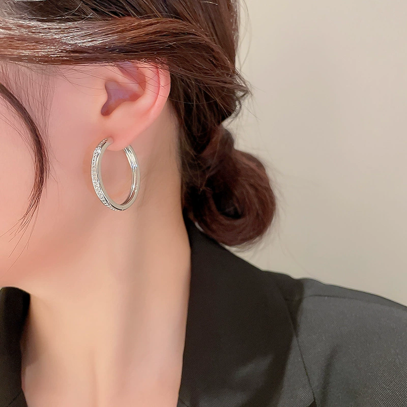 Серебряная игла, дизайн серьги, стиль легкой роскоши, стиль высокого качества, оптом