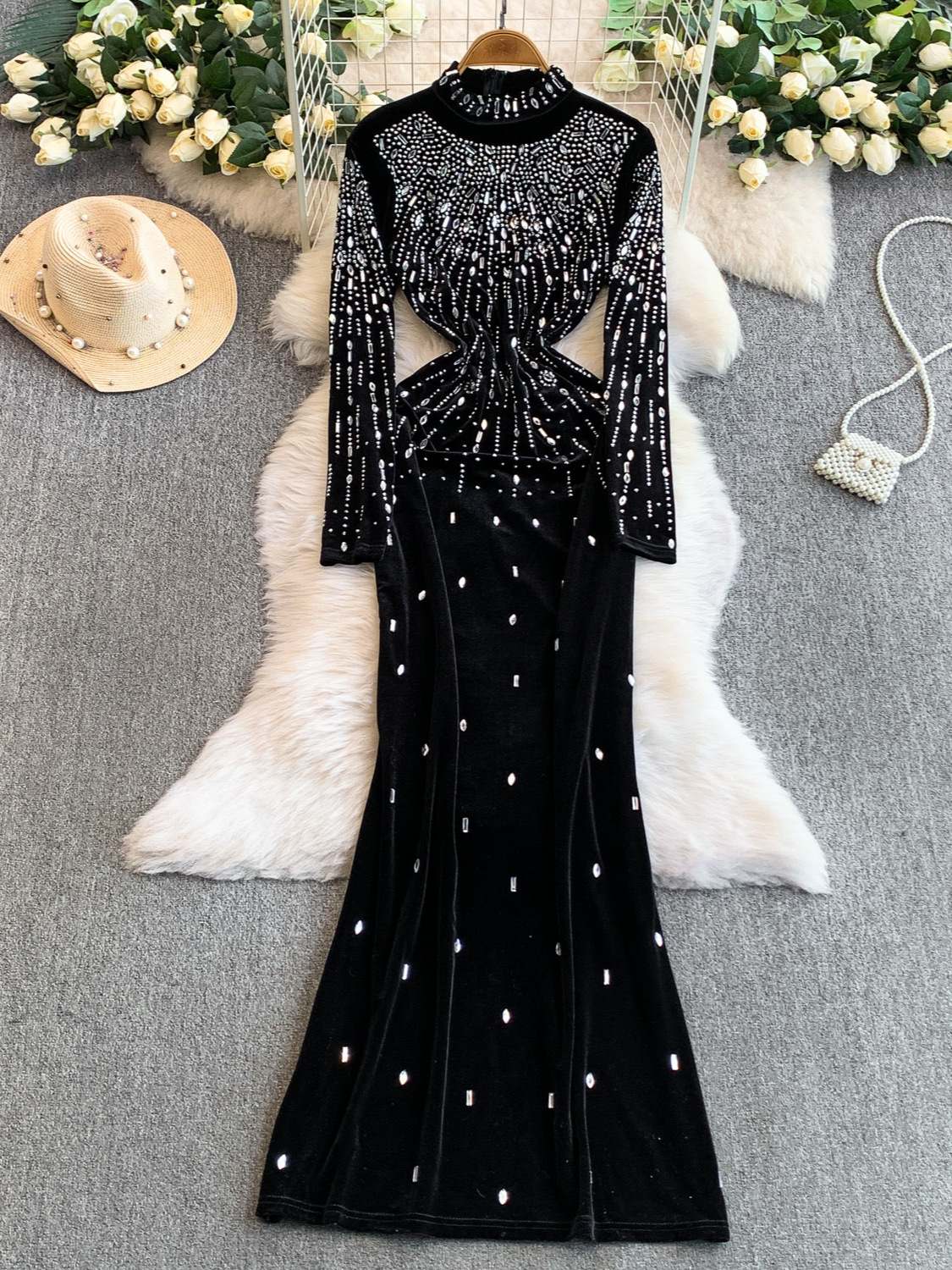 Carefully Selected European and American Luxury Shiny Rhinestone Round-Neck Dress for Women, Autumn and Winter Velvet Slim-Fit Elegant Fishtail Gown