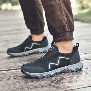 Middle-aged Outdoor Elderly Shoes Men's Autumn Leather Comfortable Dad Shoes Slip-on Lightweight Casual Sports Walking Shoes