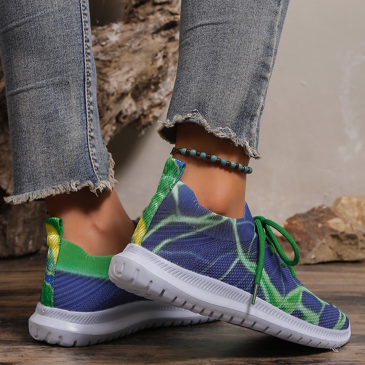 Women's Slip On Fashion Print Canvas Sneakers Low Top Casual Non Slip Lightweight Women Comfy Walking Flat Shoes_voghion.com