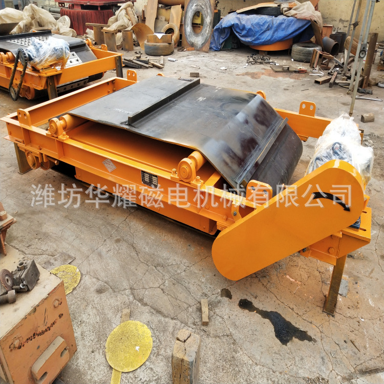 定制永磁自卸式除铁器 永磁除铁器 RCYD皮带式强磁除铁器