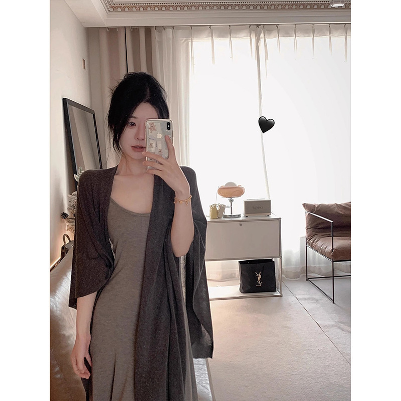温柔风法式灰色宽松长袖披肩防晒开衫女春夏季高级感罩衫显瘦披肩|undefined