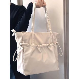Large-Capacity Tote Bag for Women 2023 New Nylon Cloth Student Class Simple and Lightweight Commuter Computer Shoulder Bag