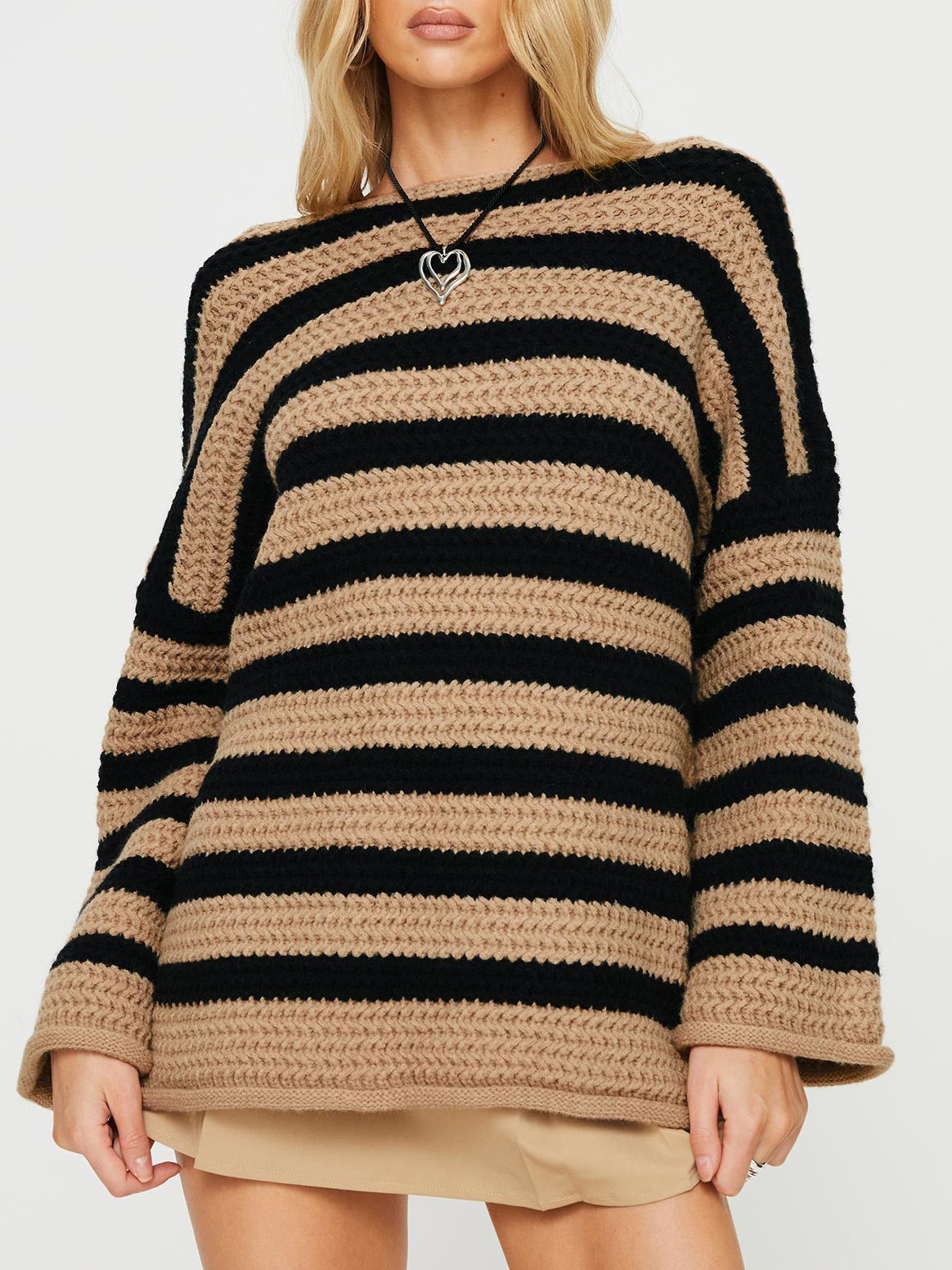 Europa y América transfronteriza Amazon Otoño e Invierno superior suelta fuera del cuello a rayas de manga larga Jersey de punto suéter casual para las mujeres