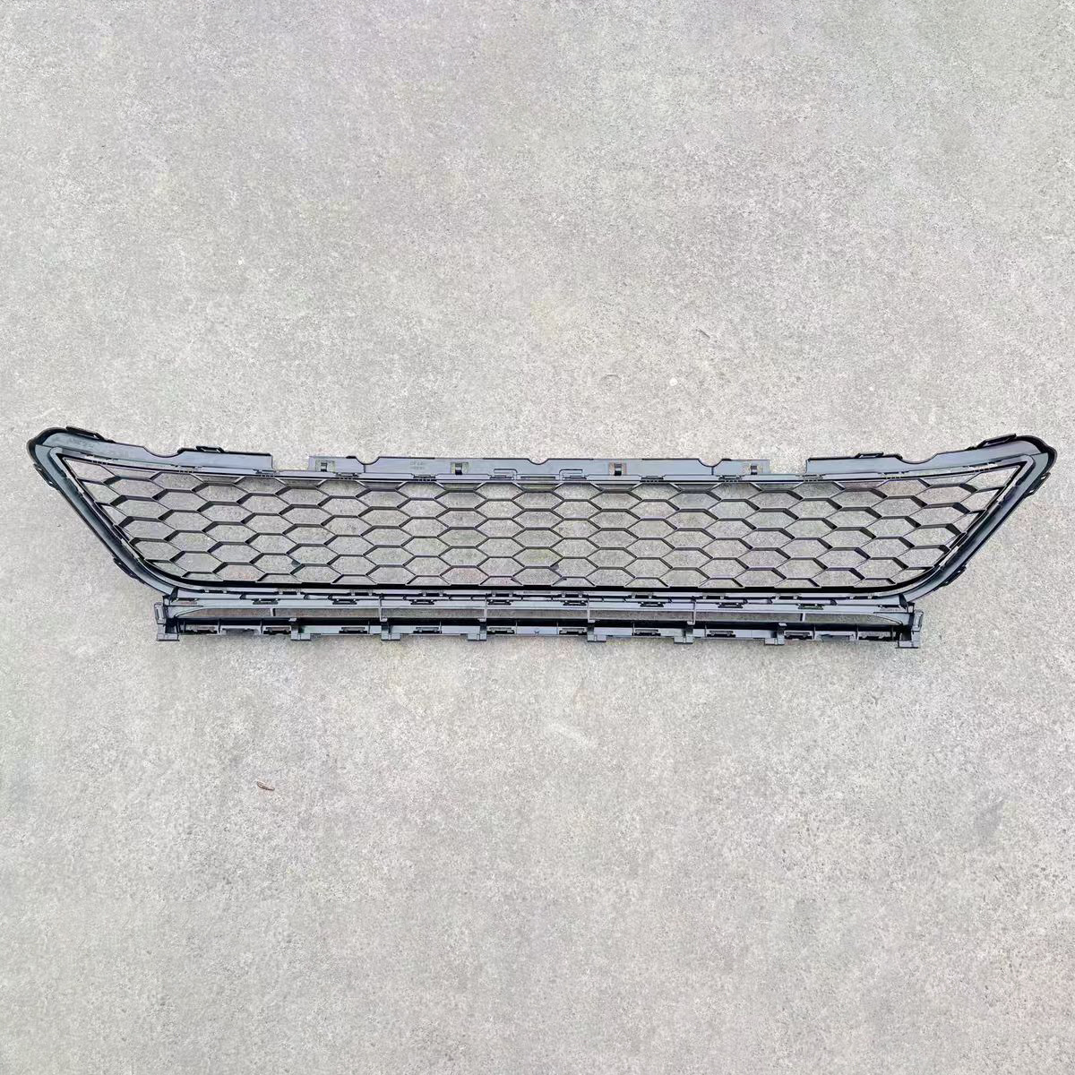 Suitable for Volkswagen Golf 18-21 Models 7.5Gti Lower Center Grille Air Intake Grille