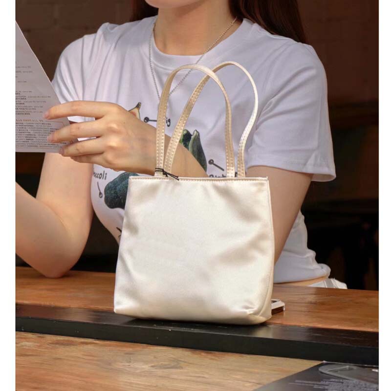 2025 New Korean Style Niche Retro Tote Bag Mini Underarm Small Square Bag Handbag Versatile Casual Bag for Women