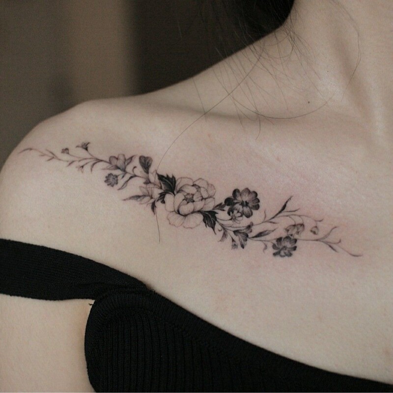 Slanted floral vine tattoo sticker, sketch of small peonies, atmospheric collarbone and forearm long-lasting waterproof sticker Slanted floral vine tattoo sticker, sketch of small peonies, atmospheric collarbone and forearm long-lasting waterproof sticker