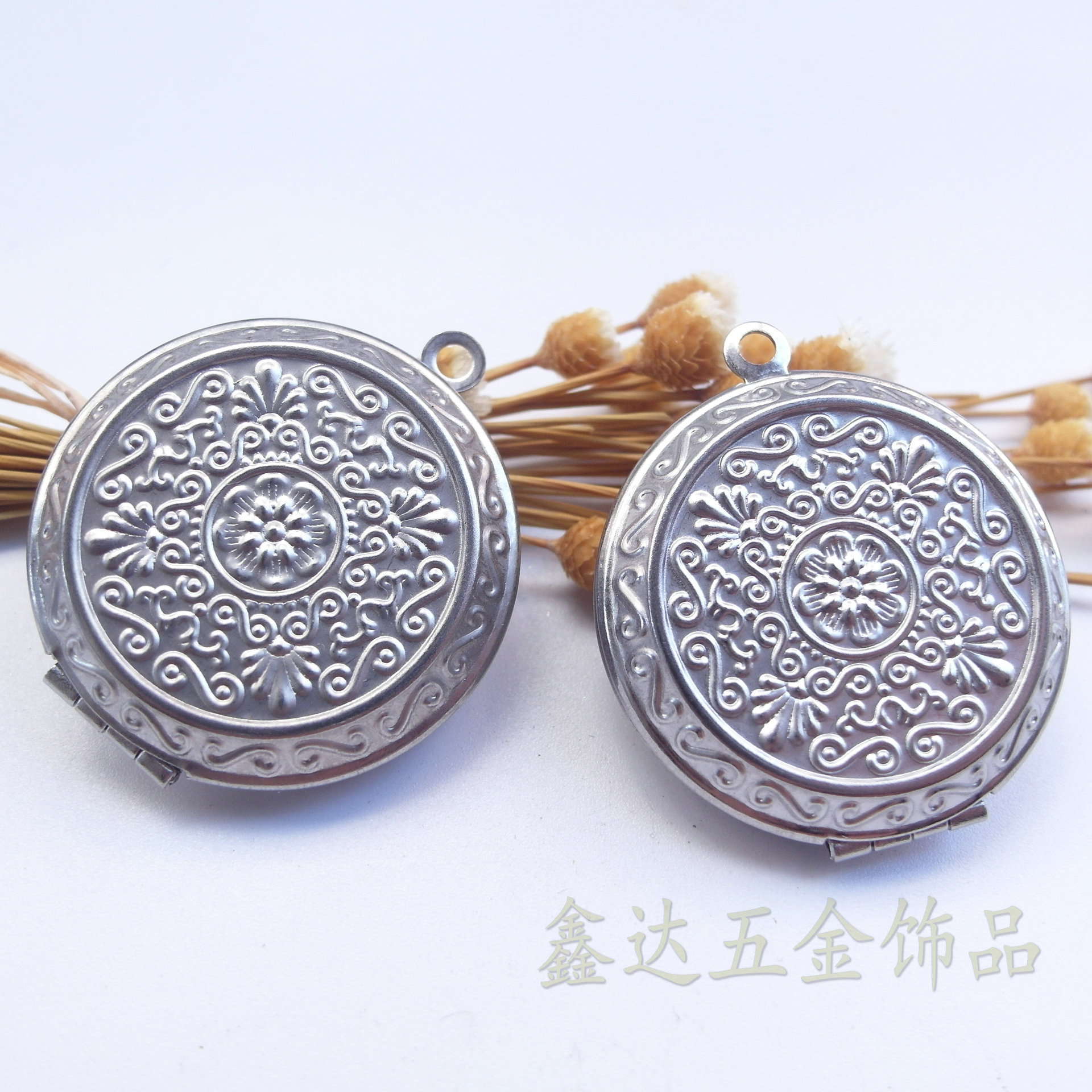 316不锈钢圆相盒工厂直销diy毛衣链挂饰316不锈钢圆相合相盒情侣