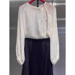 フレンチデザイン感洋気減齢デザイン感シャツ女性秋ファッション軽熟風小衆系帯金上着潮