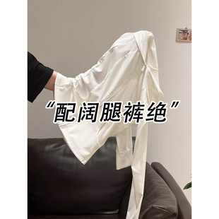 �H��춮aƷչʾ����-�ձ����z���а�ɫ�Bñ����������Ů�ļ�����