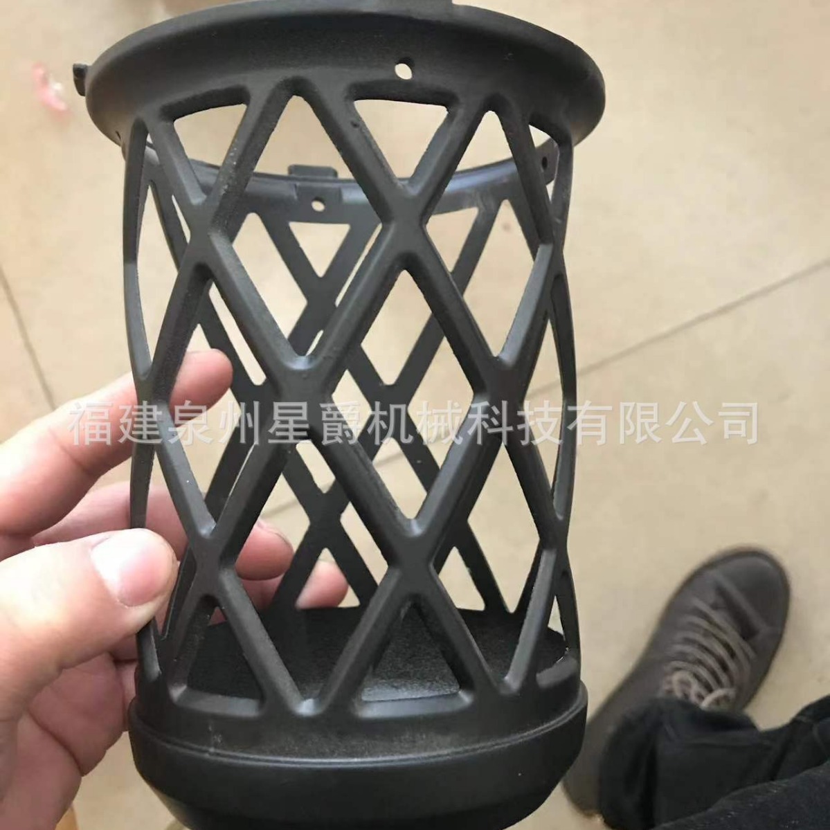 泉州 铝合金压铸件 大巴车座椅脚 太阳能菠萝灯铝壳