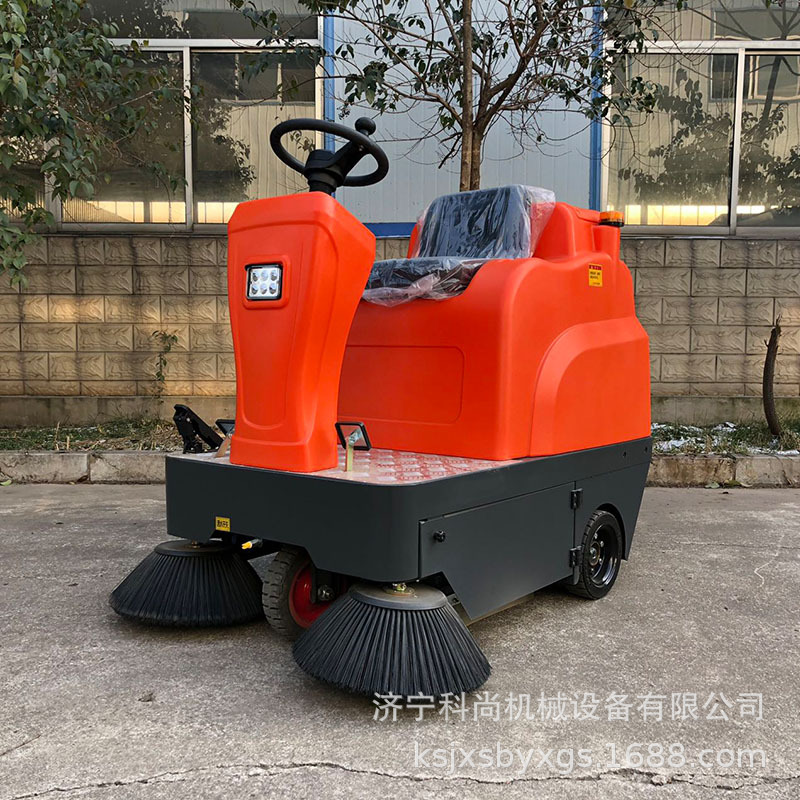 供应驾驶式扫地车 小型环卫道路清扫车扫地机