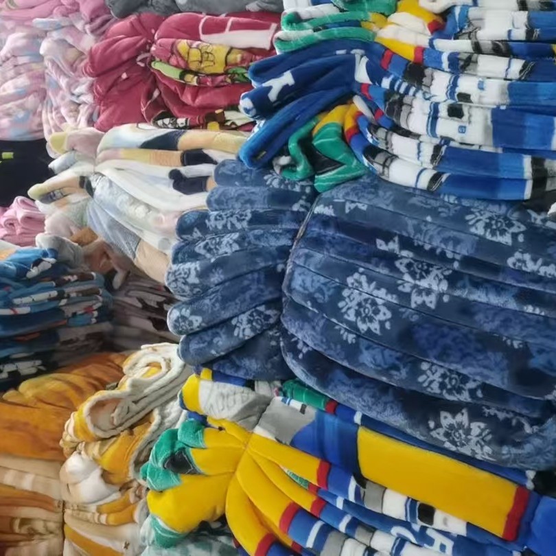 Inventario mantas de franela de coral mantas de lana de coral mantas de bienestar sábanas cubiertas fabricantes de mantas de mascotas