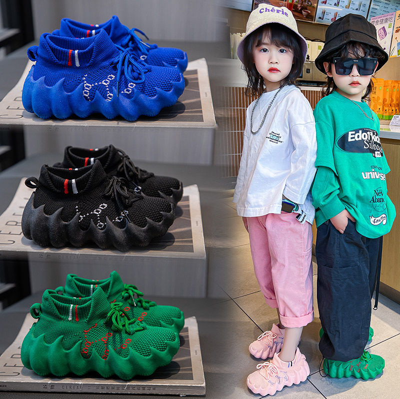 Zapatos de coco para niños 2025 nueva primavera y otoño zapatos de malla transpirables para niños zapatos de corrida antideslizantes para niñas