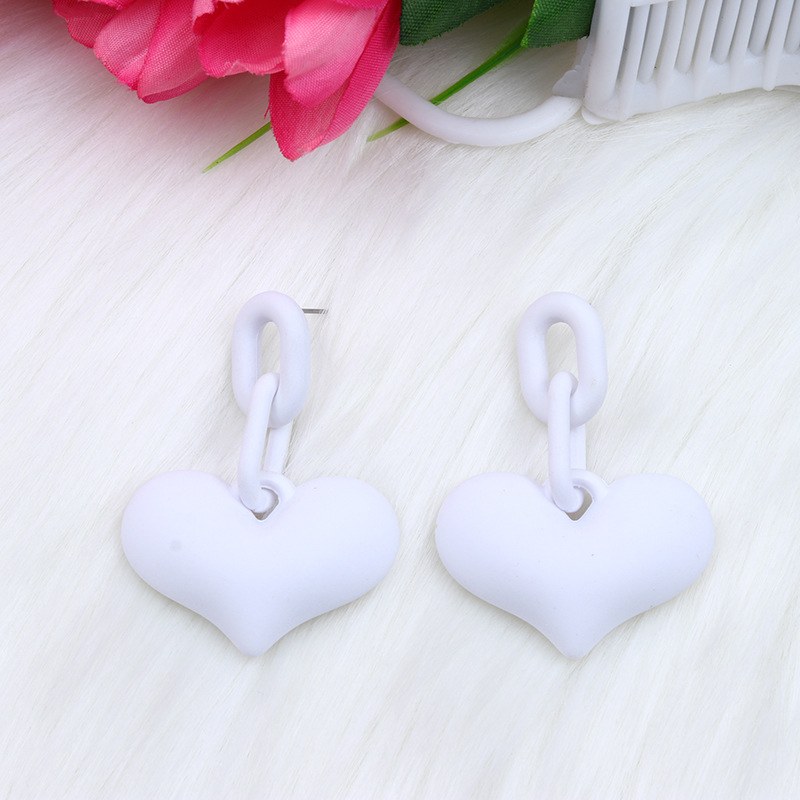 Sweet Heart Shape Solid Color Arylic Spray Paint Women's Drop Earrings display picture 3