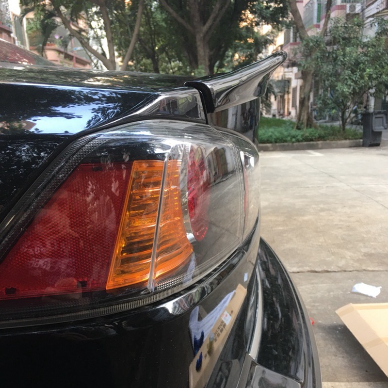 Suitable for 2009-2016 Mitsubishi Lancer Rear Wing, Lancer Modification Special Punch-Free Carbon Fiber Pattern Pressure Rear Wing