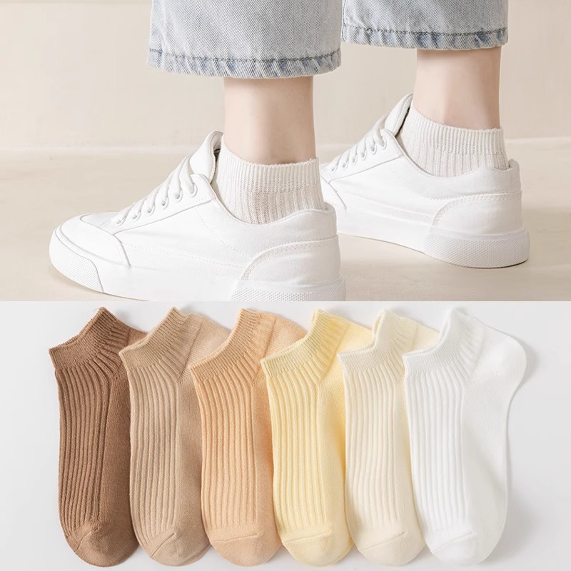 White ankle socks, short socks for autumn/winter, women's style, Japanese spring/autumn model, boat socks for students, outdoor sports, breathable short socks
