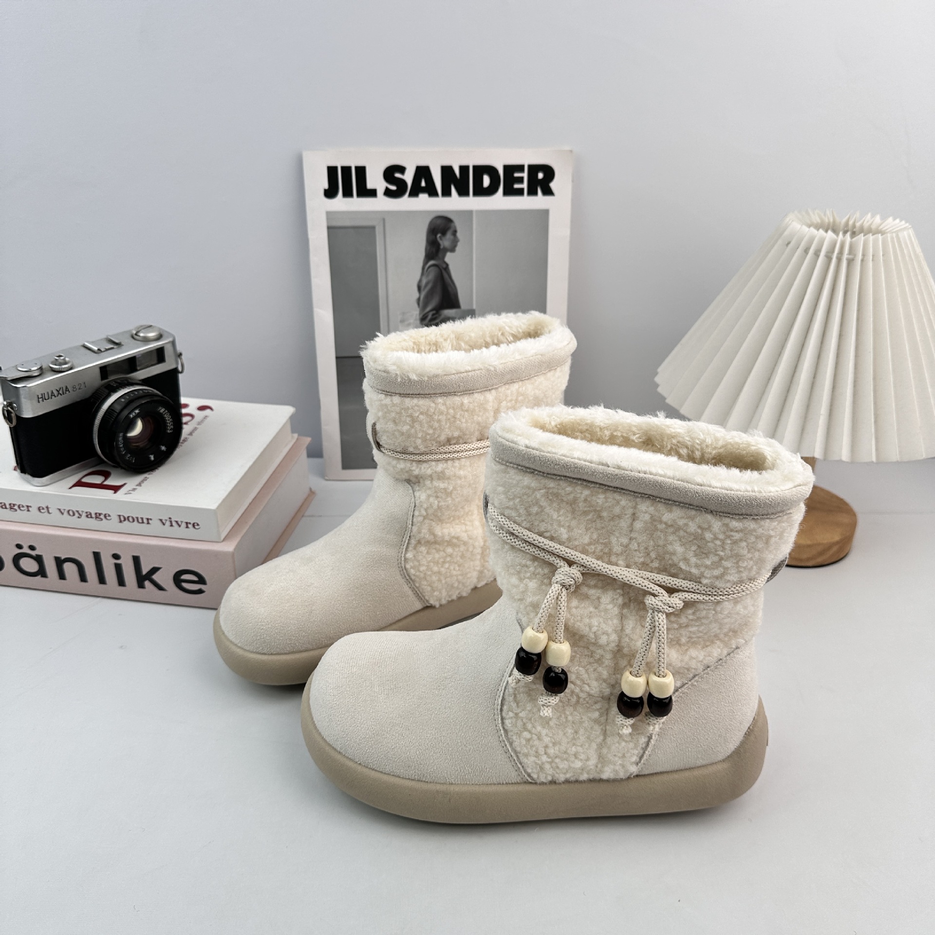 Yuanbo 2025 invierno nuevo botas de nieve de mujer de peluche para mostrar pies pequeños arcos de moda de peluche cálido fondo grueso image 4