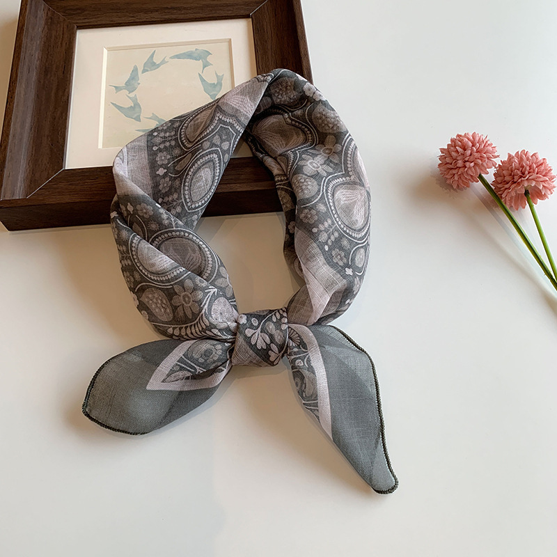 春と秋の新型の髪のシルクタオルのヘアバンドのアメリカのレトロな大衆のファッションの腰の果実の花の小さい方のタオルの髪飾りの女性の夏|undefined