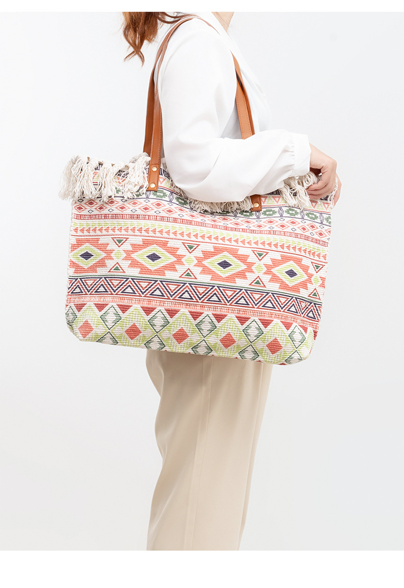 New Niche One Shoulder Canvas Bag with Printed Bohemian Ethnic Charm Sutote Bag, Large Capacity Handbag for Women_voghion.com