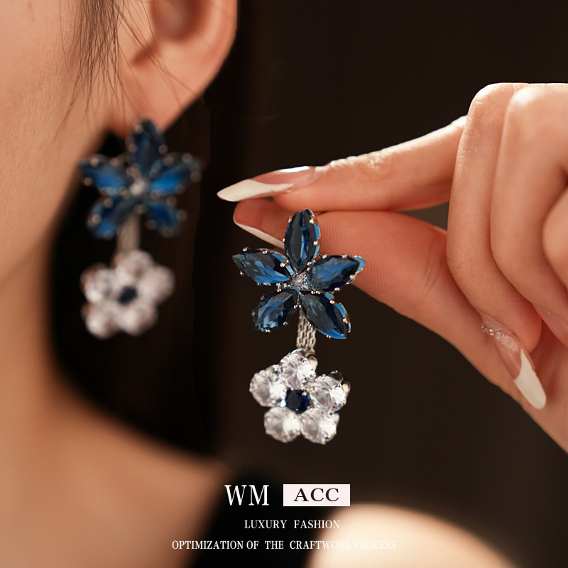 Aguja de plata flor de zircón colgante pernos de moda ligera lujosa cadena de clavícula francesa multifuncional vestido de alto nivel conjunto de joyas