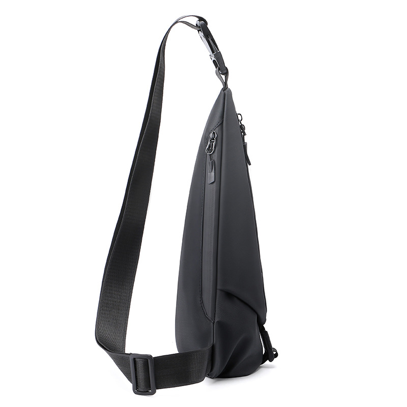 Reflective Chest Bag For Men Waterproof Sling Bag For Commuting_voghion.com