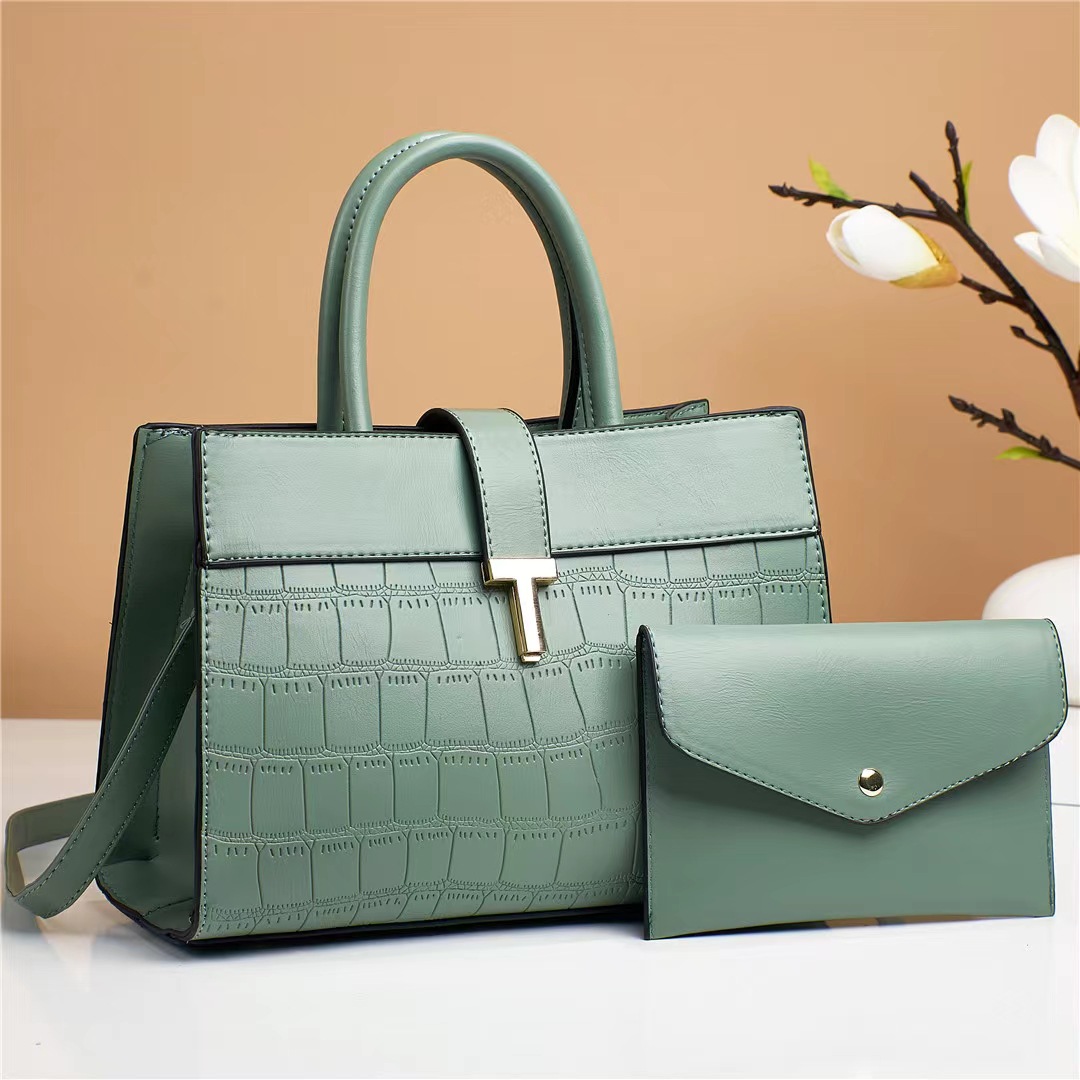 Women's Large Pu Leather Solid Color Vintage Style Square Zipper Bag Sets display picture 5