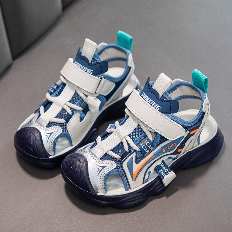 Sandalias infantiles para niños zapatos de playa de verano 2026 nuevas sandalias deportivas antideslizantes para niños mayores transfronterizas