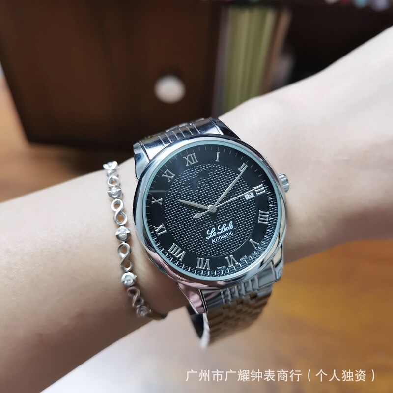 Recruiting agents for Tianjia Li洛克T41经典商务时尚全自动机械防水日历钢带手表。