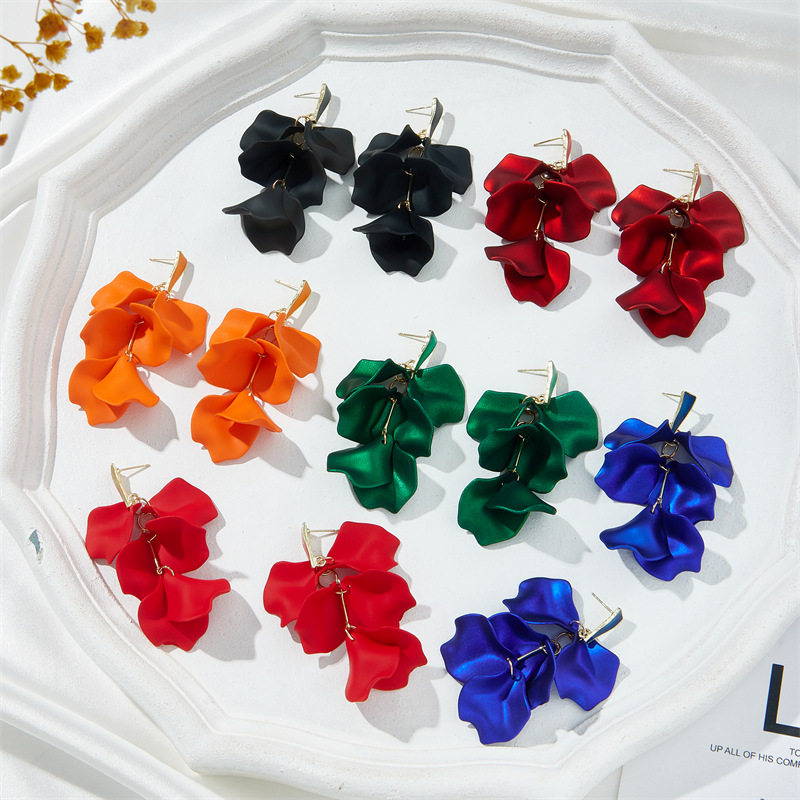 1 Pair Sweet Petal Arylic Stoving Varnish Women's Drop Earrings display picture 1