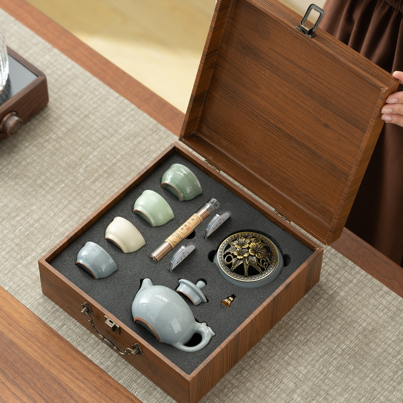 Traditional Chinese Style Forbidden City Cultural and Creative Tea Set Gift Box for Clients, Practical Business Souvenir with Logo Printing Traditional Chinese Style Forbidden City Cultural and Creative Tea Set Gift Box for Clients, Practical Business Souvenir with Logo Printing