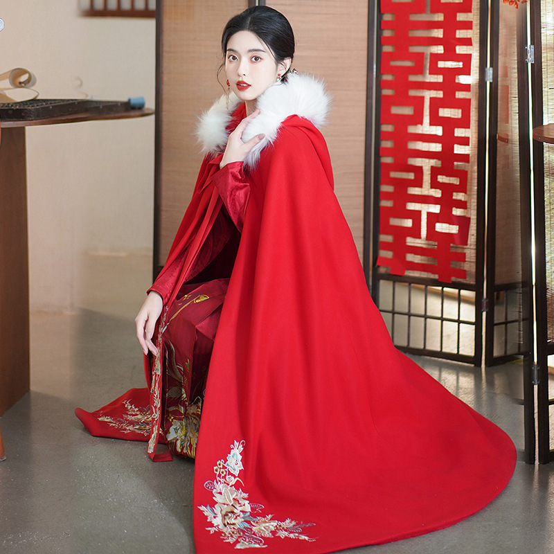 Chinese Style Red fleece-lined Thickened Midi Cloak Hanfu Women's New Chinese Style Gold Woven Horse Face Dress