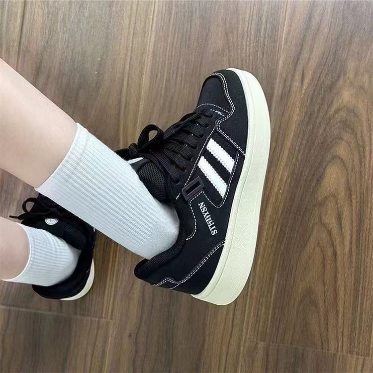 Zapatos de hombre estilo Hong Kong, mocasines color burdeos, zapatillas de hombre a la moda, zapatillas casuales versátiles de estilo urbano retro otoño 2026. image 7
