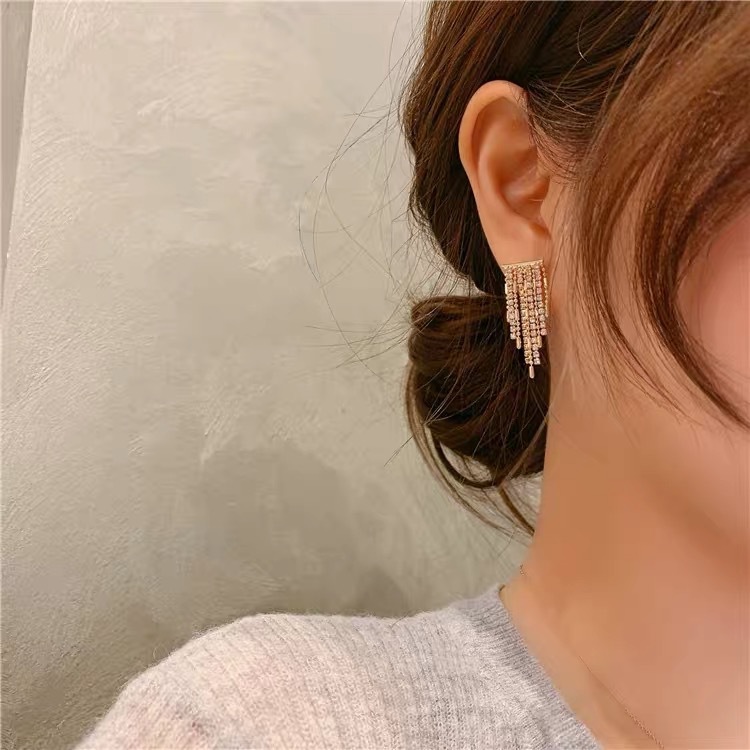 Geometric, Solid Color Pattern 1 Pair Sweet Geometric Solid Color Tassel Plating Inlay Alloy Rhinestones Drop Earrings