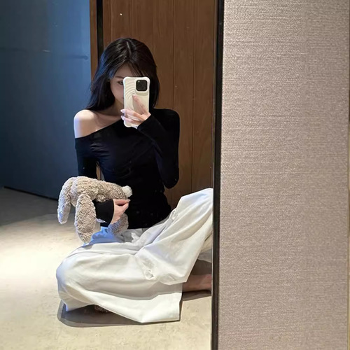 Pure Desire Hot Girl Body Shaping Slimming Off-the-Shoulder Long Sleeve T-Shirt Women Early Autumn Design Sense Versatile Base Shirt Student Top