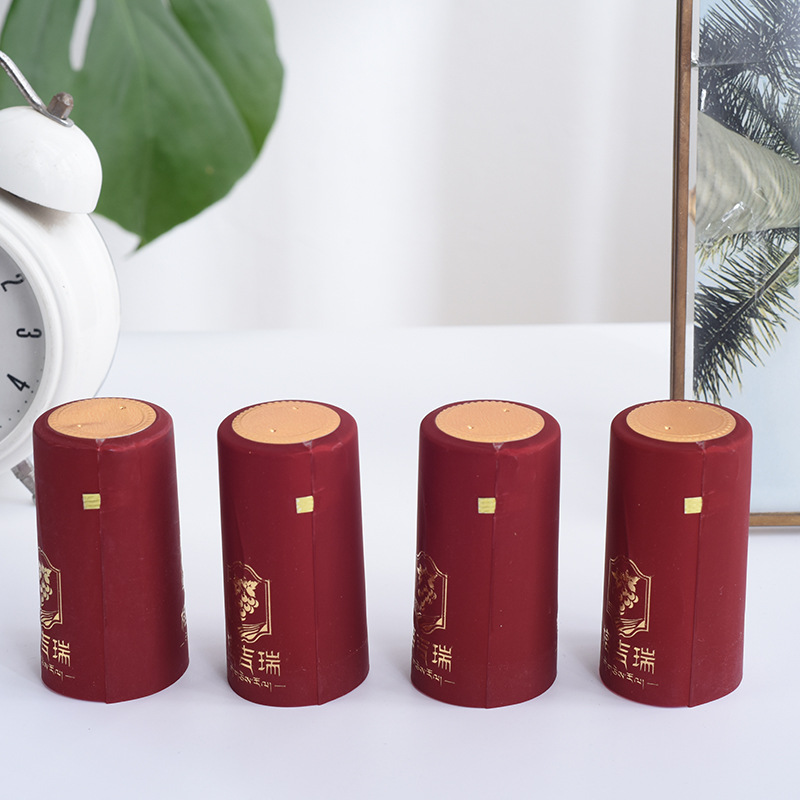 多规格葡萄酒瓶热缩胶帽PVC热胶帽透明易撕拉热缩帽玻璃瓶封口膜