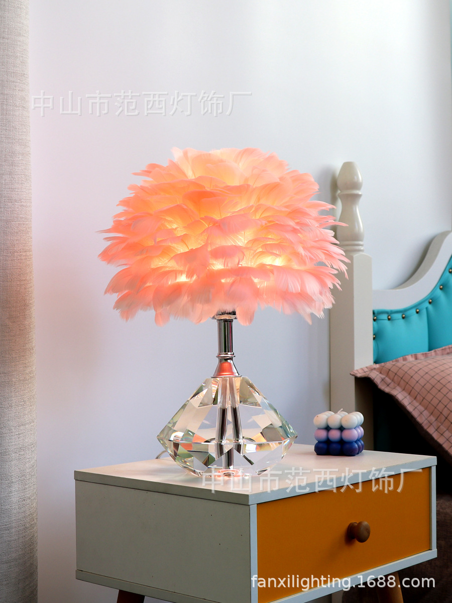 Modern table lamp, high quality lantern for bed, light luxury style