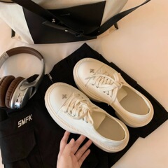 【阿蔓諾】厚い底のキャンバスの靴の女性の2024春秋は高くて松の餅の靴の運動の白い靴の女性の靴を高く上げます。