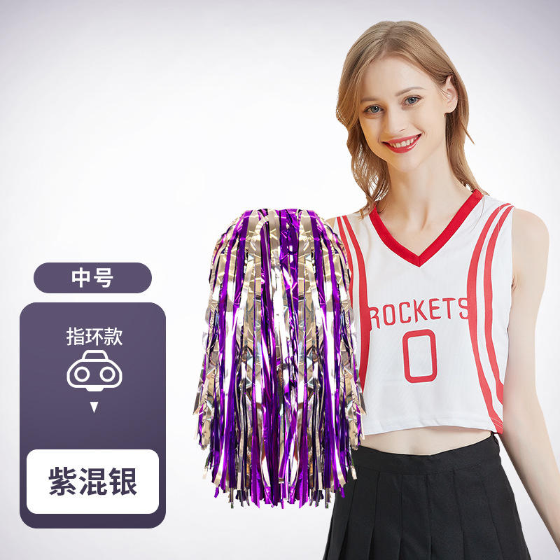 応援団の花球応援団学校のダンス運動会の試合は道具の祝典の広場のダンス用のボールを演じます。|undefined