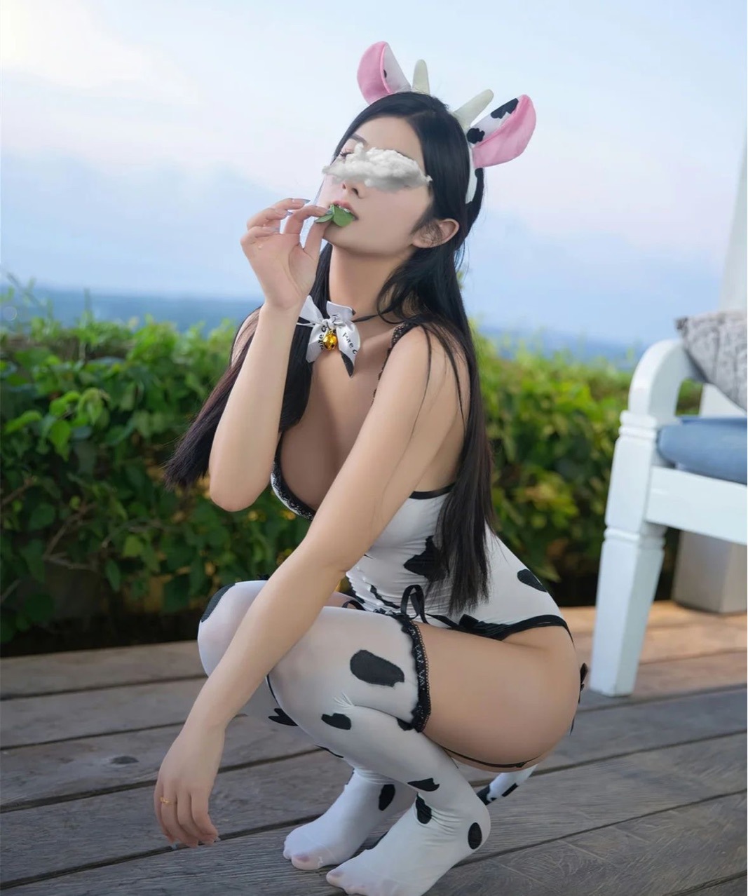 Bunny Cow Maid Costume Set with One-piece Dress and Stockings — detail image 3